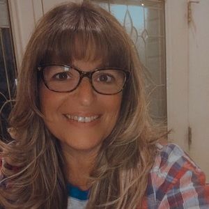 Meet your Posher, Kelli